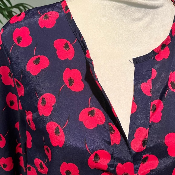 41 Hawthorn Navy Floral Blouse - Picture 2 of 4